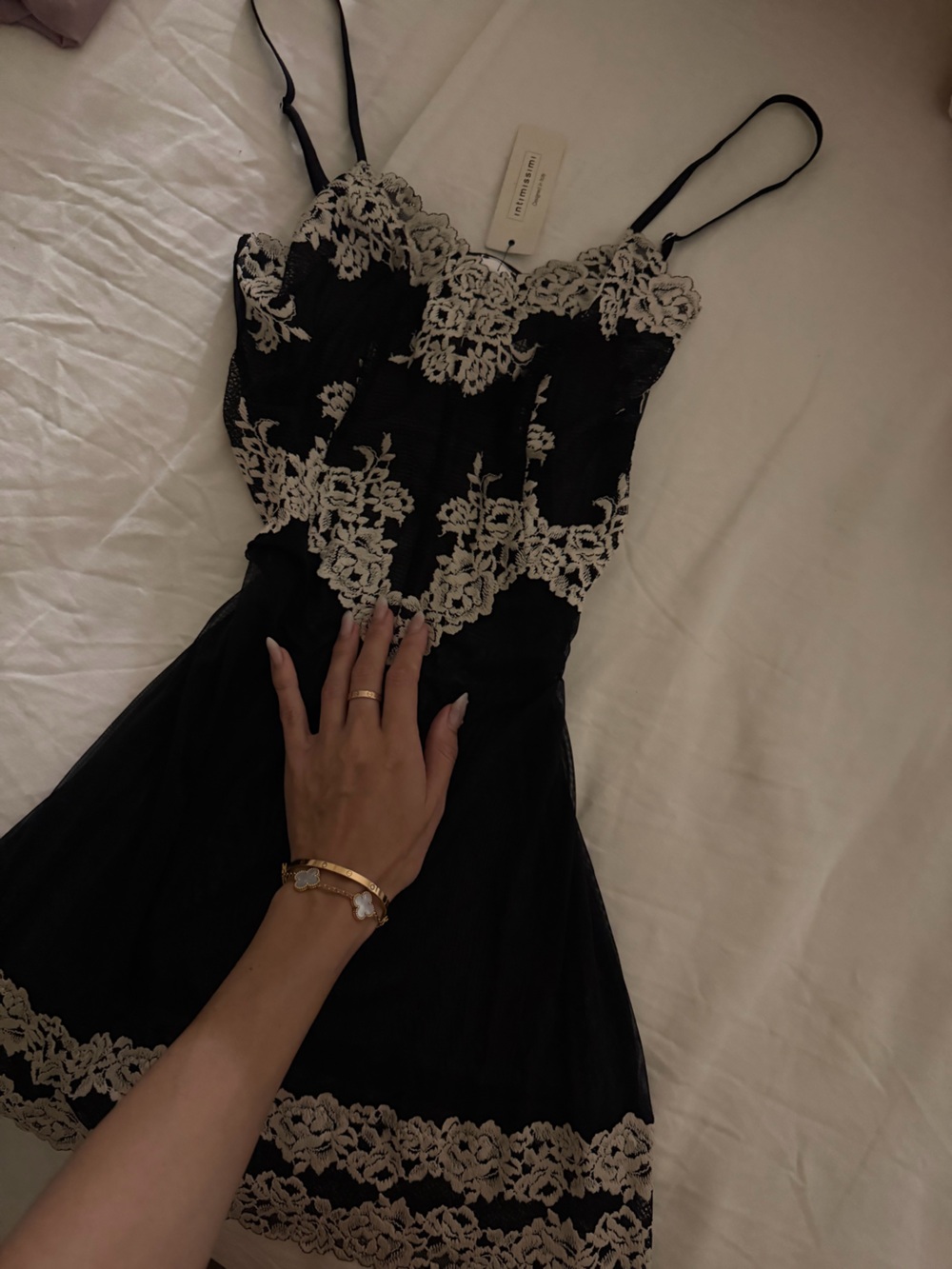 New with tags Intimissimi slip chemise